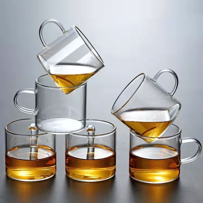 Tasses à thé HaruCha en verre transparent, design minimaliste et élégant, idéales pour une dégustation raffinée.