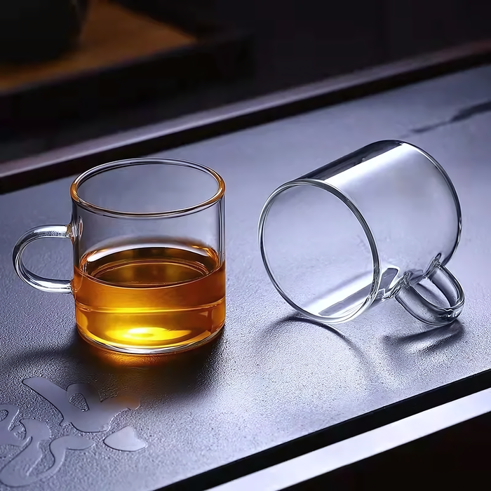 Tasses à thé HaruCha en verre transparent, design minimaliste et élégant, idéales pour une dégustation raffinée.